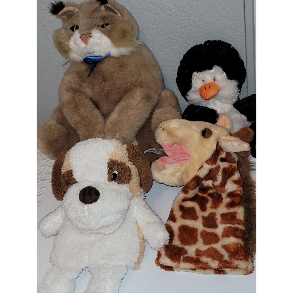 Lot Hand Puppets Folkmanis Large Bobcat 15” Realistic Giraffe Penguin Dog Vintag